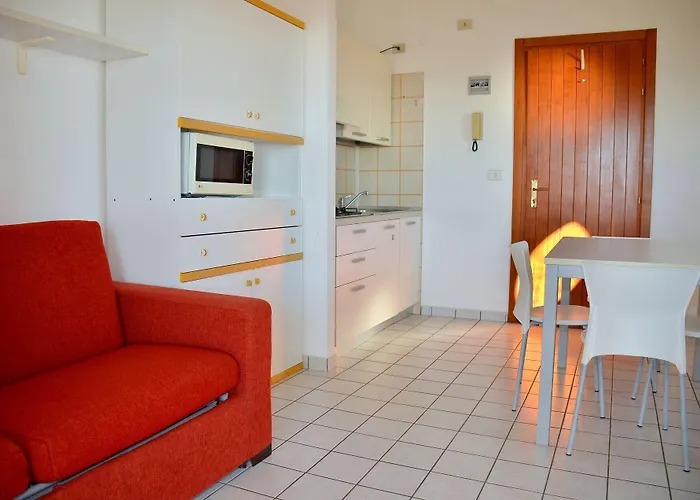 Experience The Breeze In Our Bright Flat Appartamento