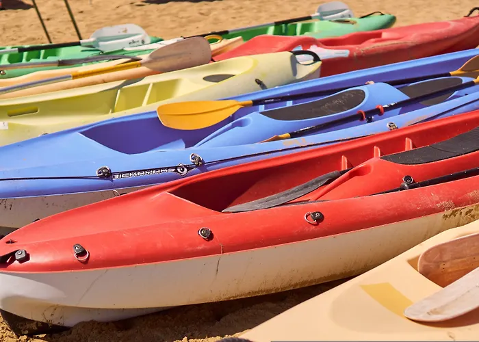 Experience The Breeze In Our Bright Flat *