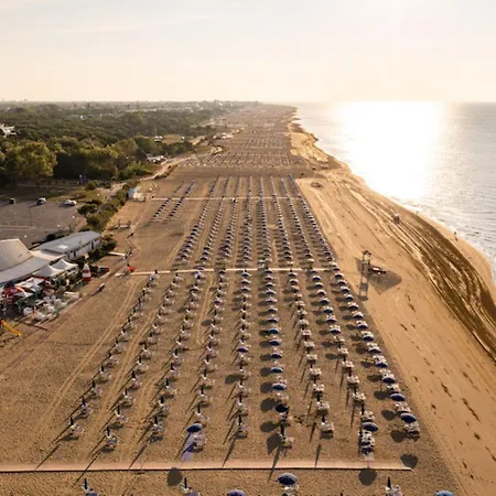 Experience The Breeze In Our Bright Flat Apartment Bibione